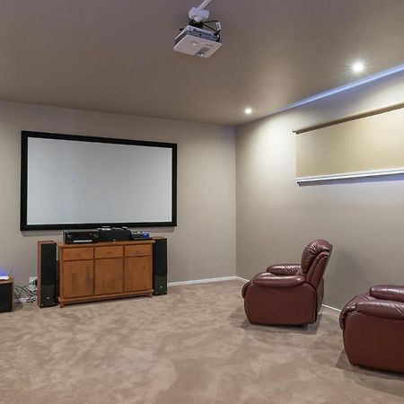 Currawong Close Pool Pool Table Alfresco Featured Cowes Exterior photo